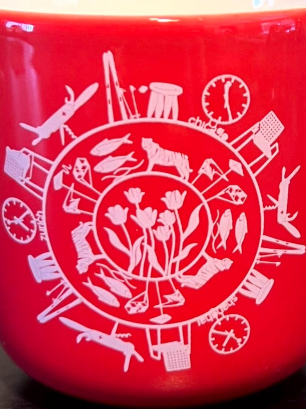 Swissotel x RAK Porcelain Red Silhouette Mug 10oz 4-Pattern Swiss Art 2019 - Picture 6 of 14